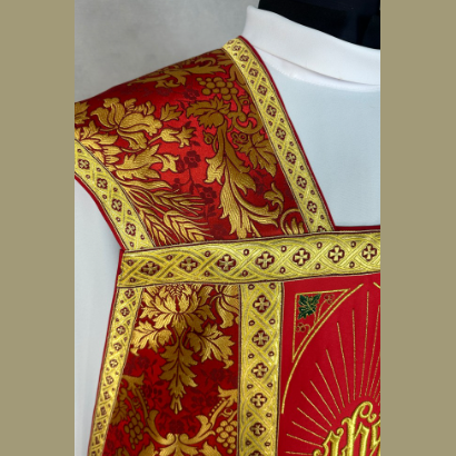 Chasuble romaine ''Crucifixion'' Rouge