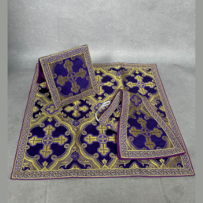 Chasuble romaine ''Crucifixion'' Violette