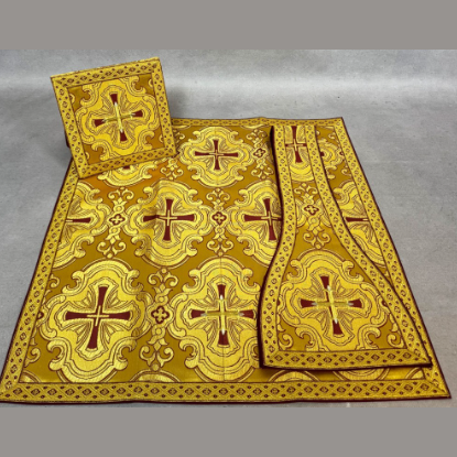 Chasuble romaine « Crucifixion » Dorée