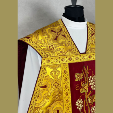 Chasuble romaine « Crucifixion » Dorée