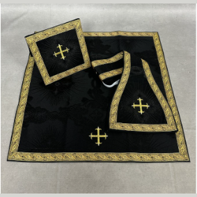 Chasuble romaine avec croix Noir