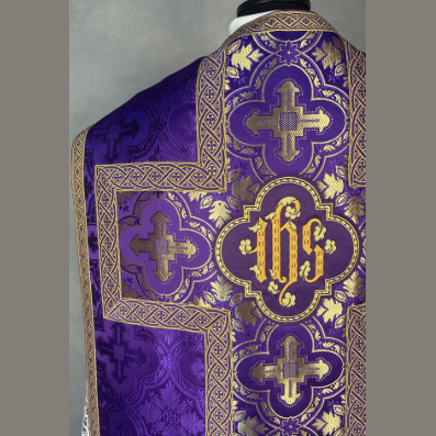 Chasuble romaine violette