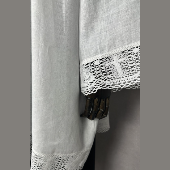 Surplis en lin avec dentelle KM01-022