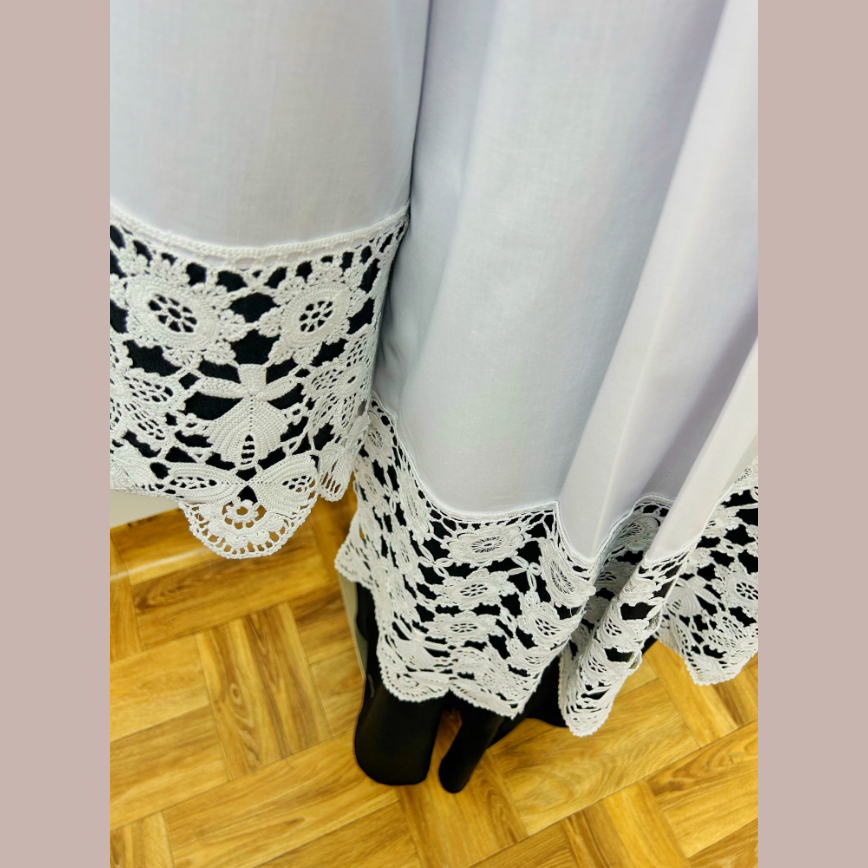 Surplis avec dentelle faite à la main KM01-012