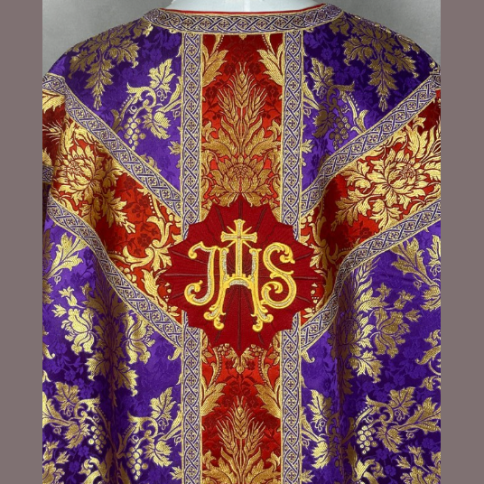 Chasuble semi-gothique violet et rouge