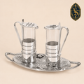 Ensemble d'ampoules liturgiques en verre sur un plateau décoratif – ASCM-004