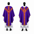 Chasuble semi-gothique violette