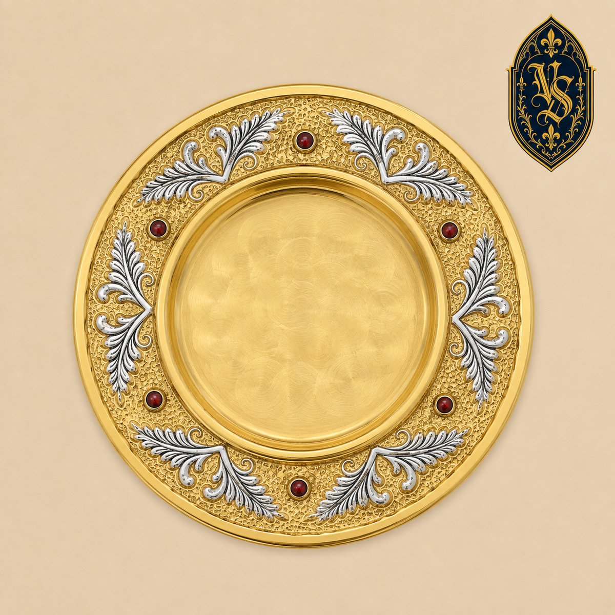 Patène liturgique avec cuvette, motifs plaqués argent et pierres rouges – PSCM-020
